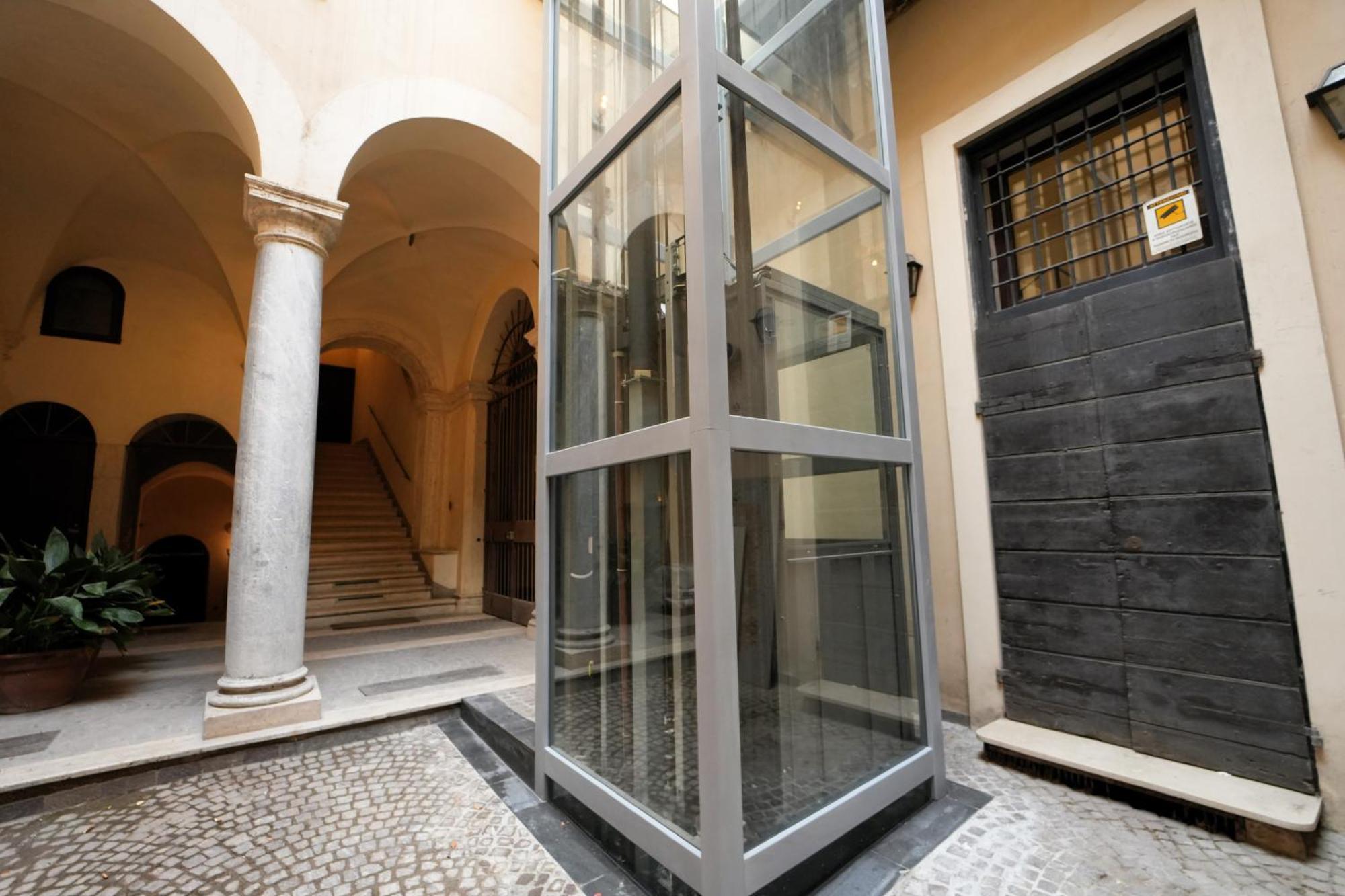 Bruno Domus Antiqua, Rome